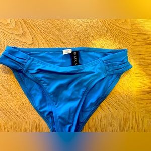 La Blanca
Hipster
Bikini Bottoms
